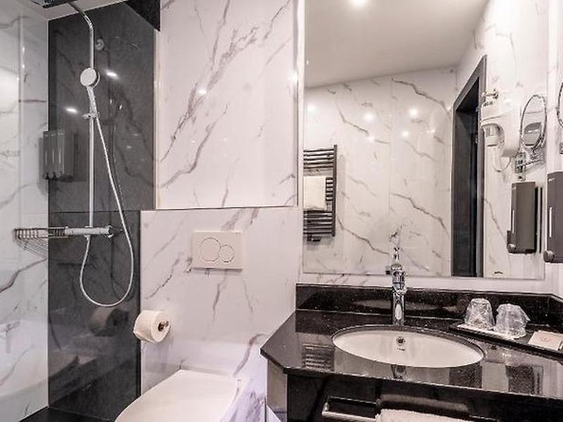 8FAA1C4CC278D8FA22ED20E8325ED03F