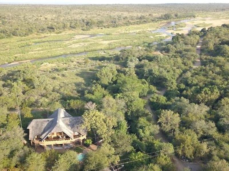 65EA12FF7C5D03B37A1E8677C6F40125