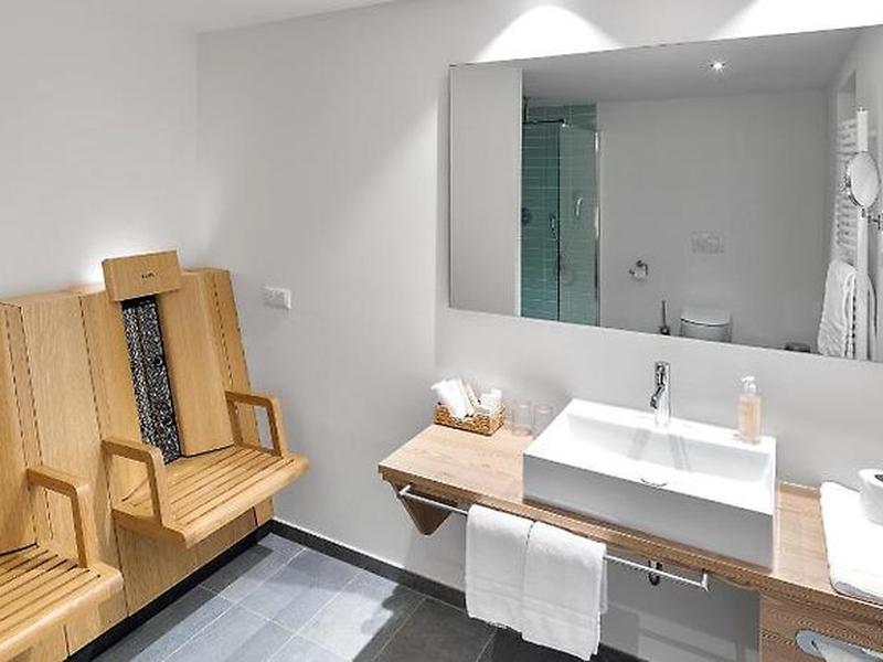 77BF09ADF888B74398097E1DACB63197