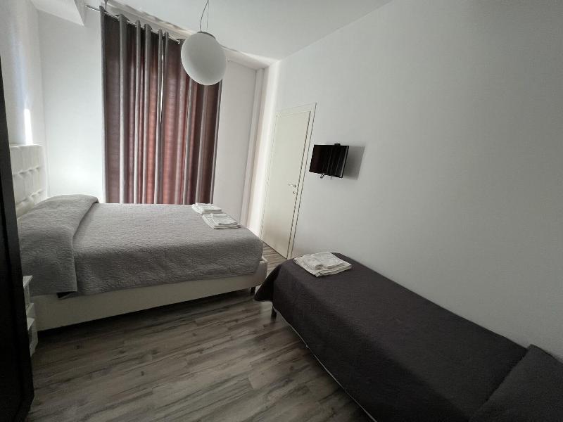 9BF4808A02624BBD3A7C9D2610DFBE49