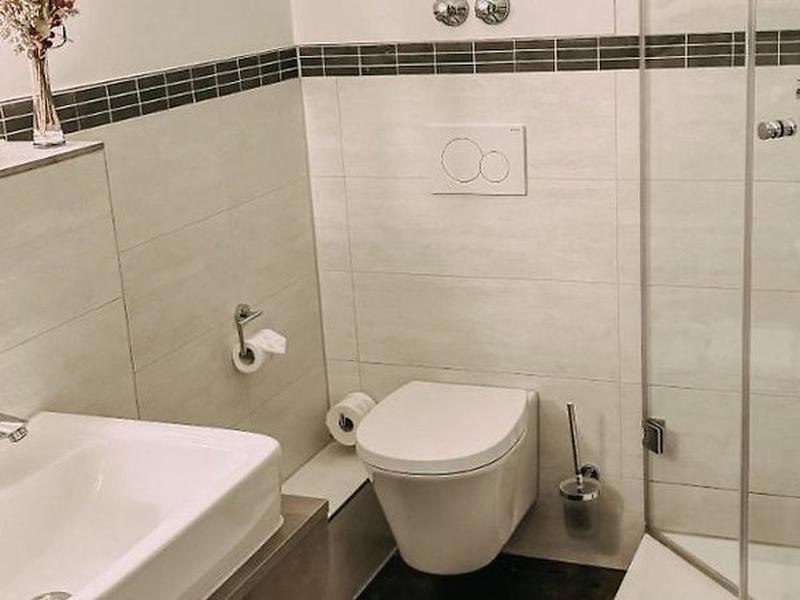 09507392EC7053DAD336C1CE6A051954