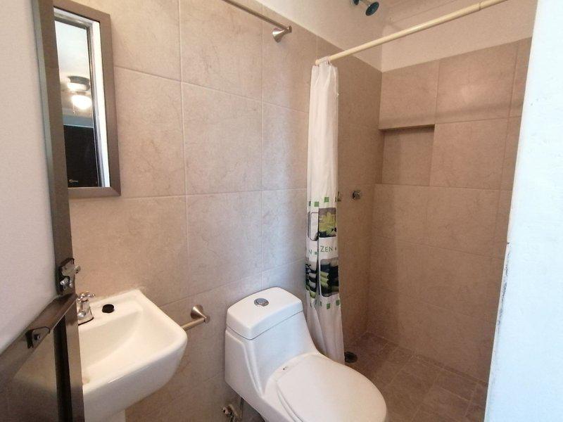 28E81040E6042C2209020F73FA8FE1D0