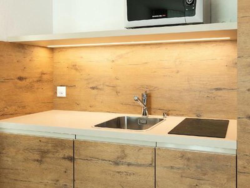 966150C3F62E2D7B3823B42214657348