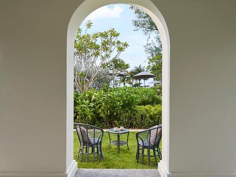 48E6482FBDF85D19AF2EADDE2A2BC056