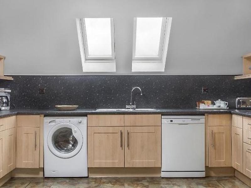 5D8A71C7FFB95DA56616C04E0C744DE1