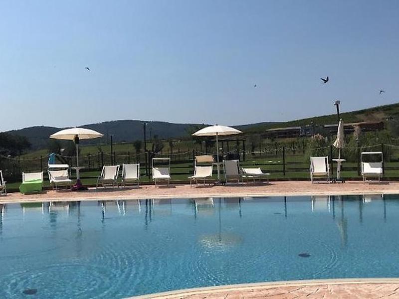 4EEDFCA118B2D81EF36B9948D52E3F1C