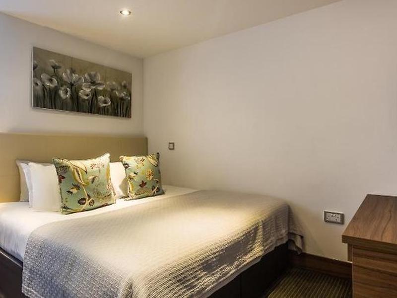 5084EFE19D9A8C11BF1AD9D5A385ED68