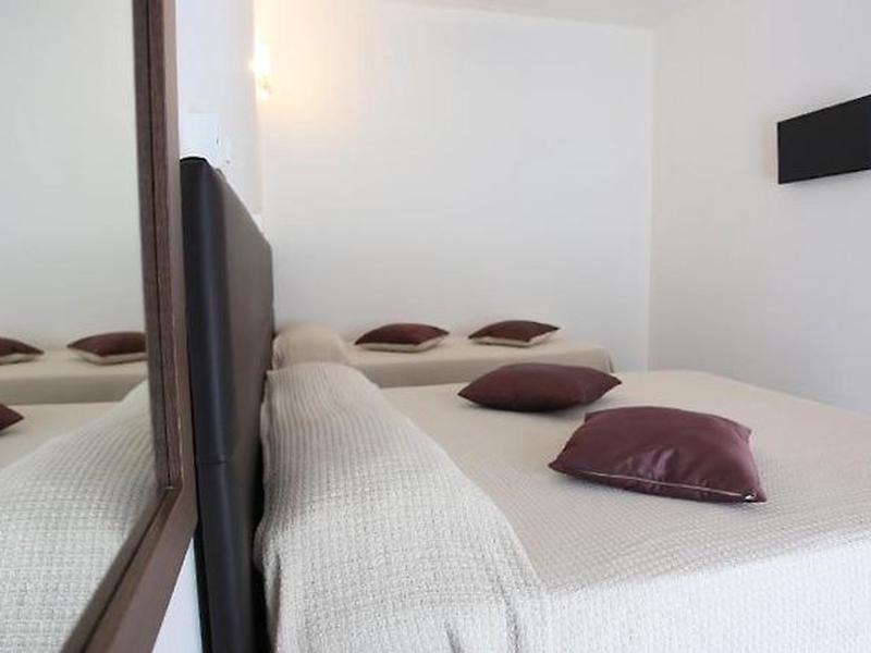 56CA3BB45EDDDBF786470E2D70495683