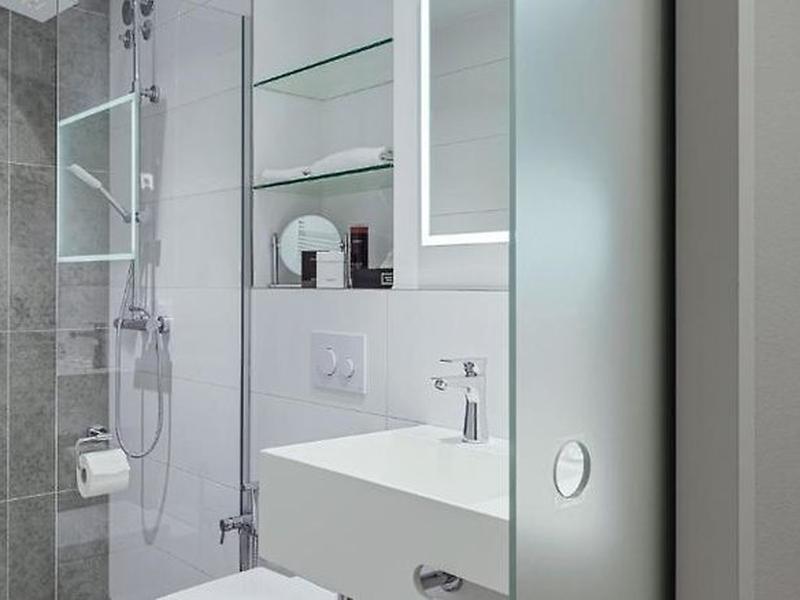 742F6F0E53DDD78563E3B9E9B5765F5D