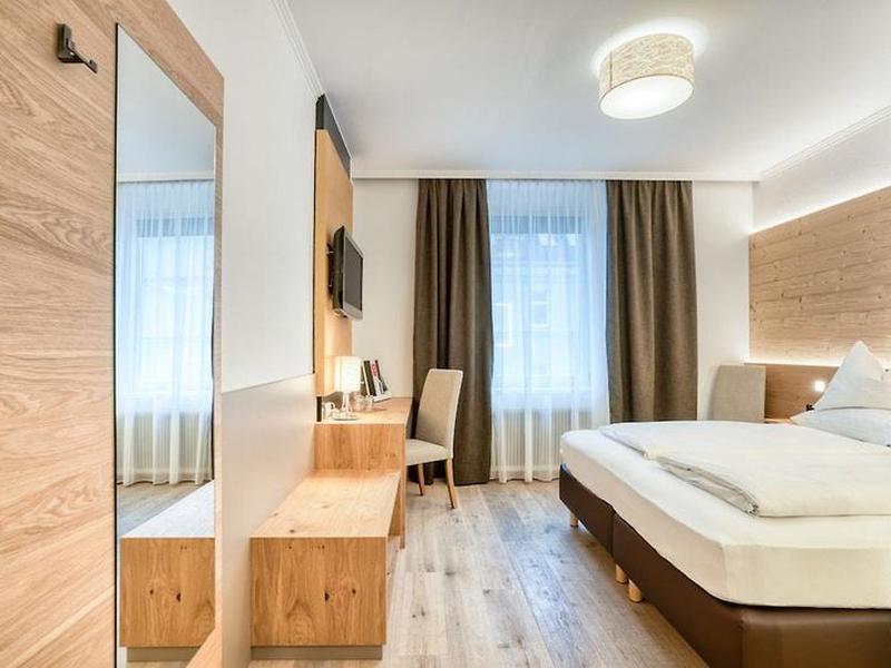 8D769D4CBC98A5406F01DED22C0B799B