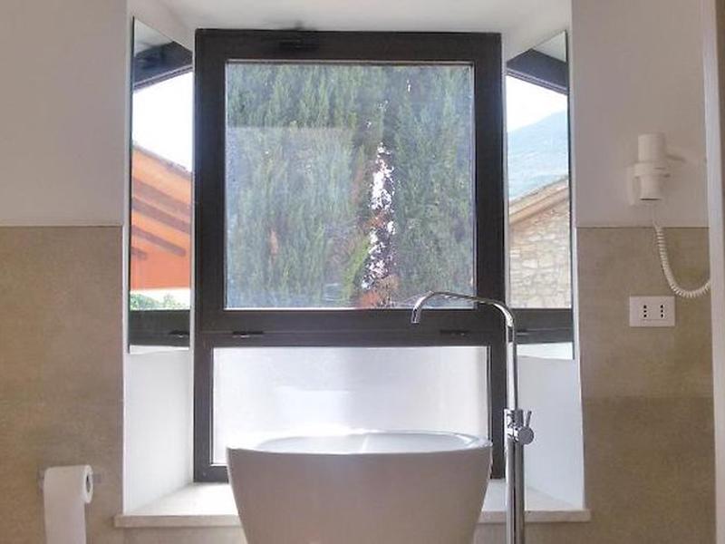 6F87634492CB36A2EFB7A93A2A10F9FF