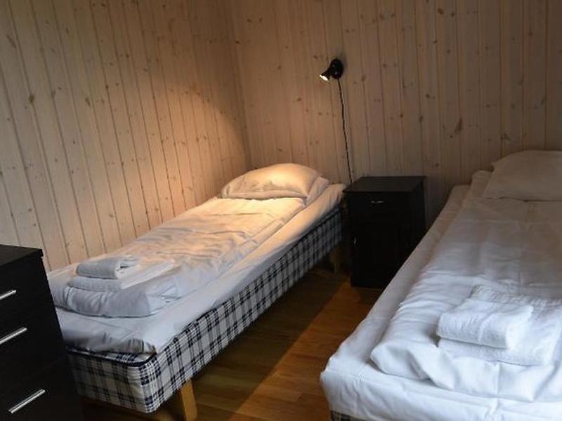 FCE78A6D38B769A8F1D351F08E98A0CF