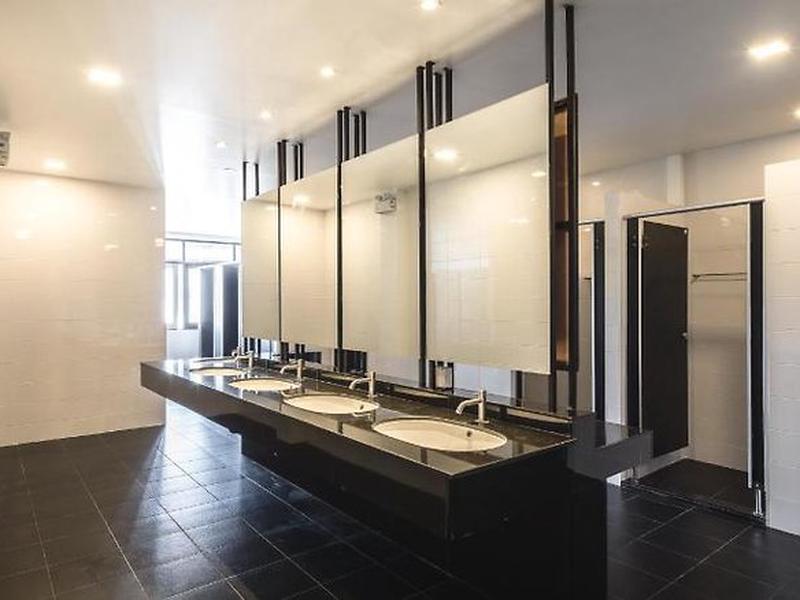 32AA3B5739CB8ABE4A19565F9B685D44