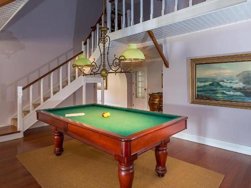 672F3520C25916DD43142A492A158377