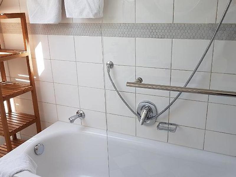 726FD7E5729CF9C680E29913082CD7D9