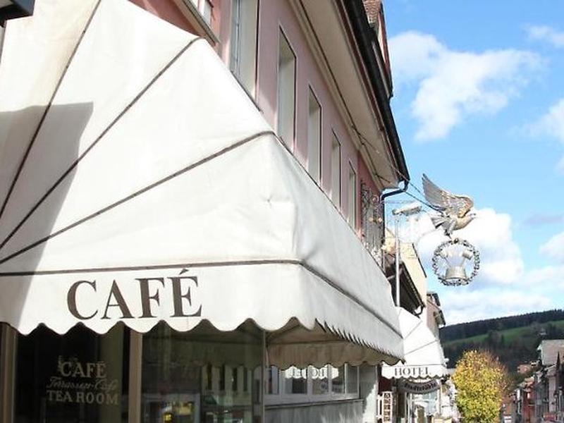 F03C9962FE6B0BBEE4DEE3FB4FA7D84A