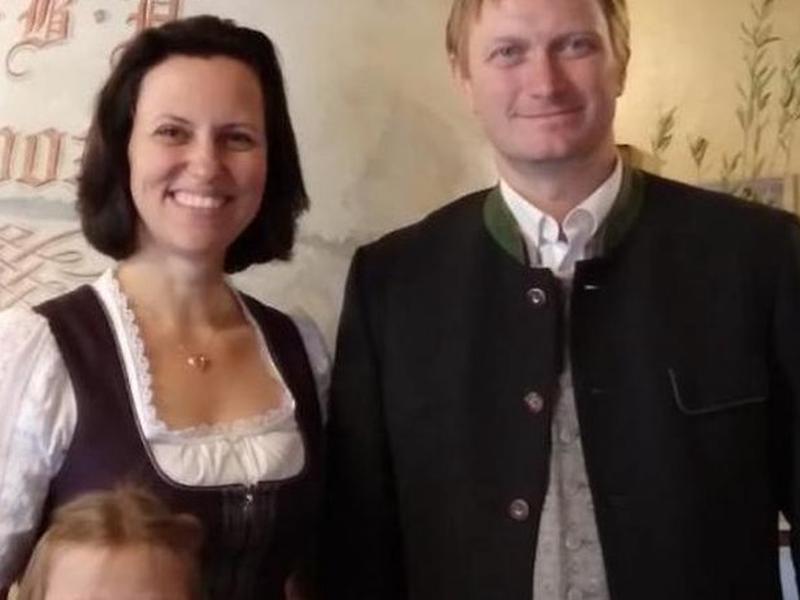 B2B83C80762DE4333374FAAE547F8950