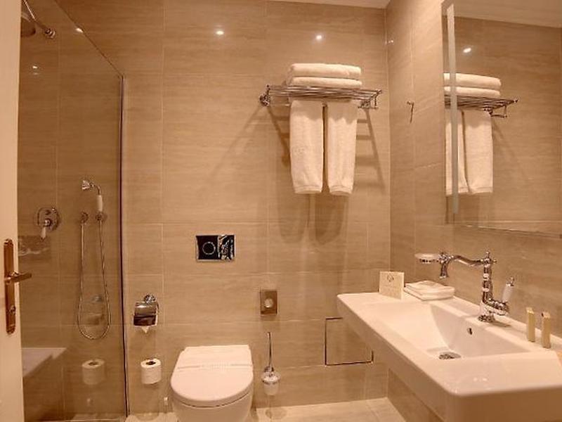 1D6EAD73C4905A09B957CD9940CAF0F7