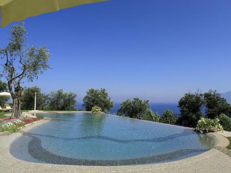 F297633FD6B8332522C14724F7A85F31