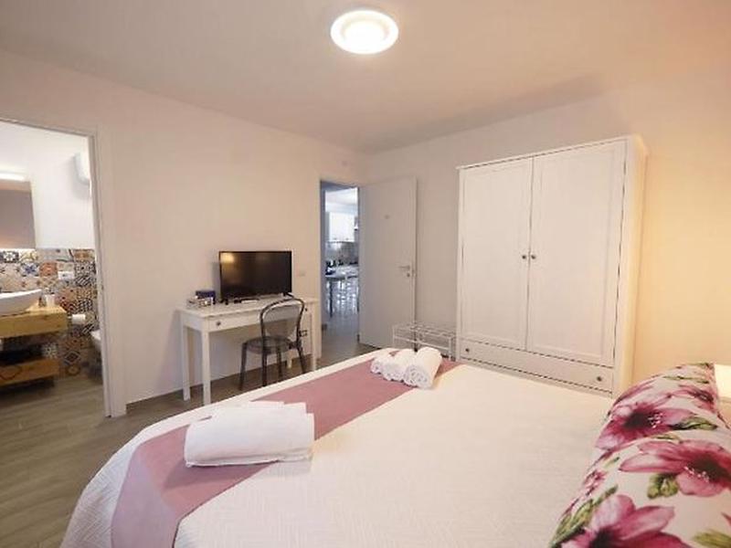 9D9A8957C53BDD188439DB025BBF3764