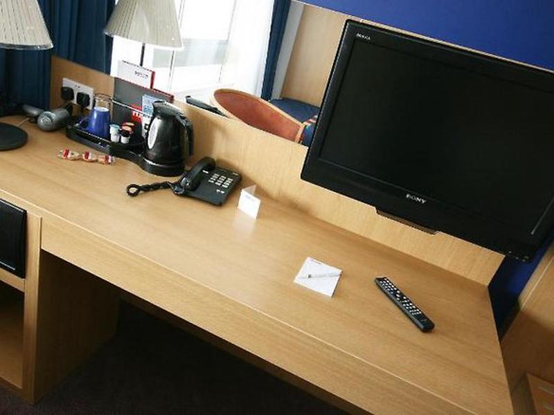 E7D8A86F619DC3EE4E4FF68CDFD10818