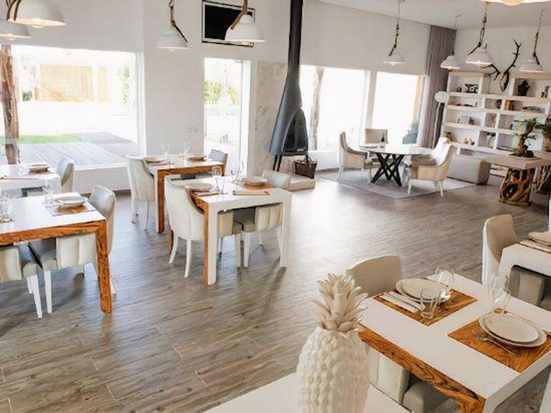 A40CBCE6469F584206158113CECB4F27