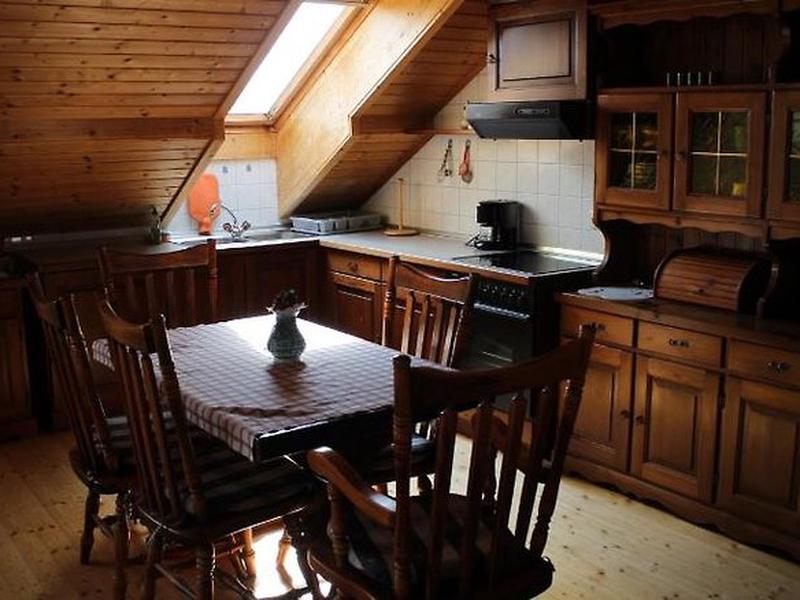 8D6FFB870D215AD436D8D9682A4800DE