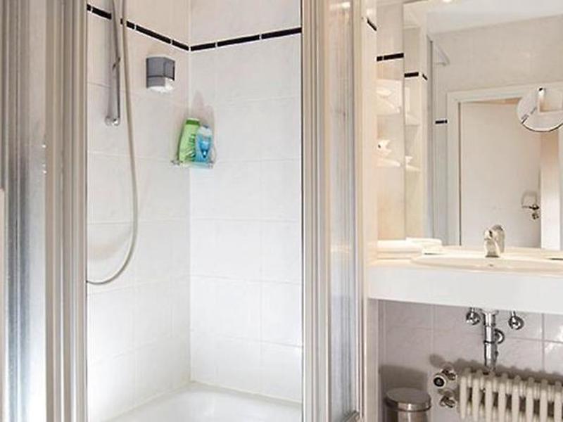 6E1D1B3D104147DF404C5CFBD91782AB