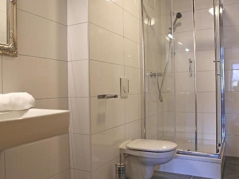 206FCD6CC53F75C7AED7BBAB6D8615C6