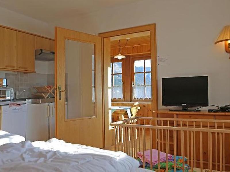 2ED00EAF5B566CDDA4286AA5B15F4CC3