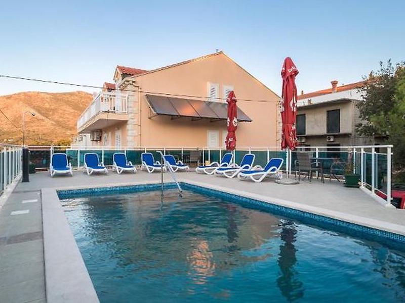 2AE3F3EB9524664E797A9EA892998E20