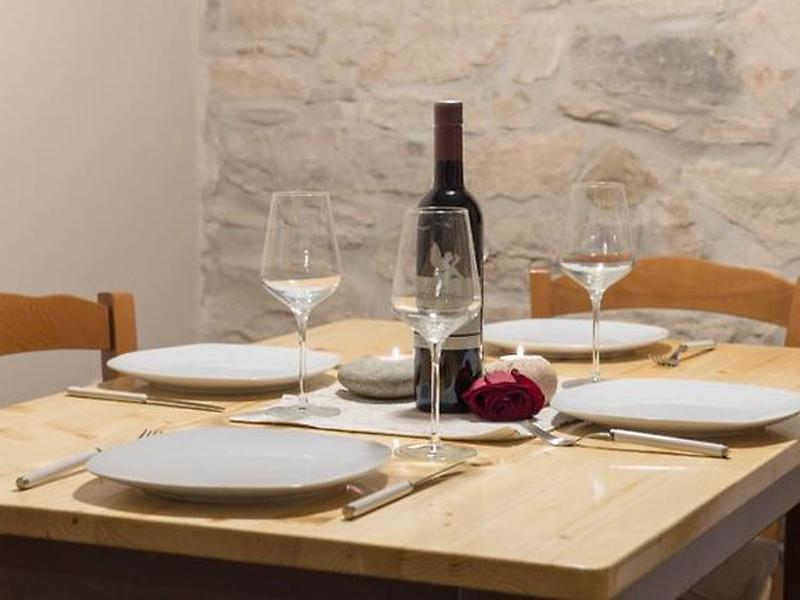 E7A5AF49D5D0D733955435C831DF633E