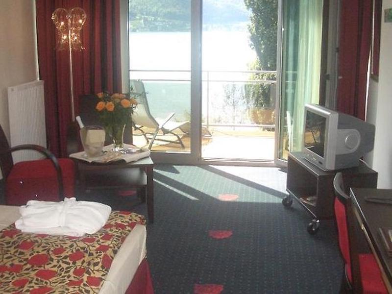 1E3542764673179EE0DA98C0E2461D8E