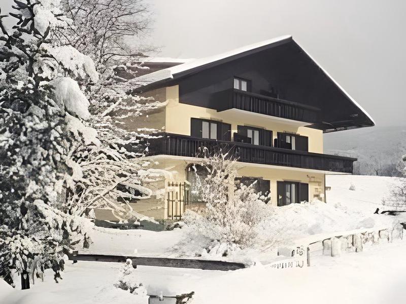 30ECC0FAF96149CE4DB94435E1EBCC62