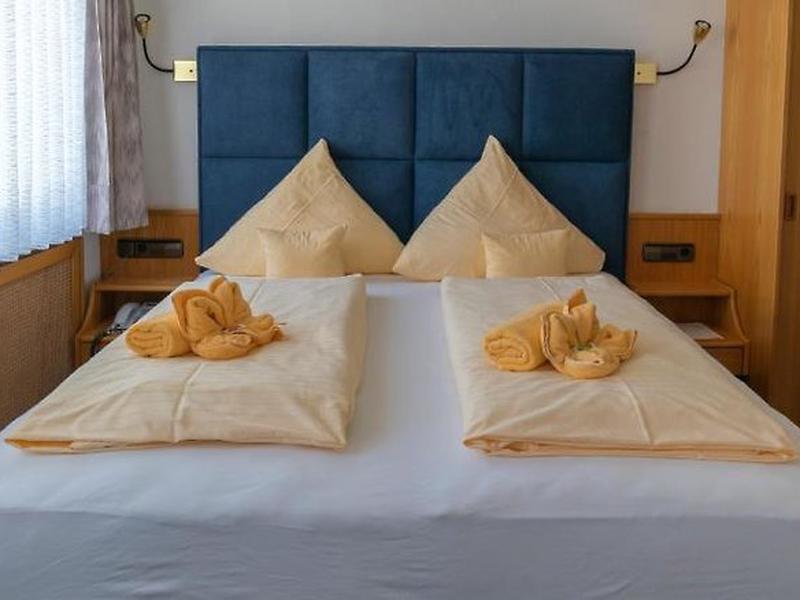 81ADA291572D57682D50F9F0D3DF2327