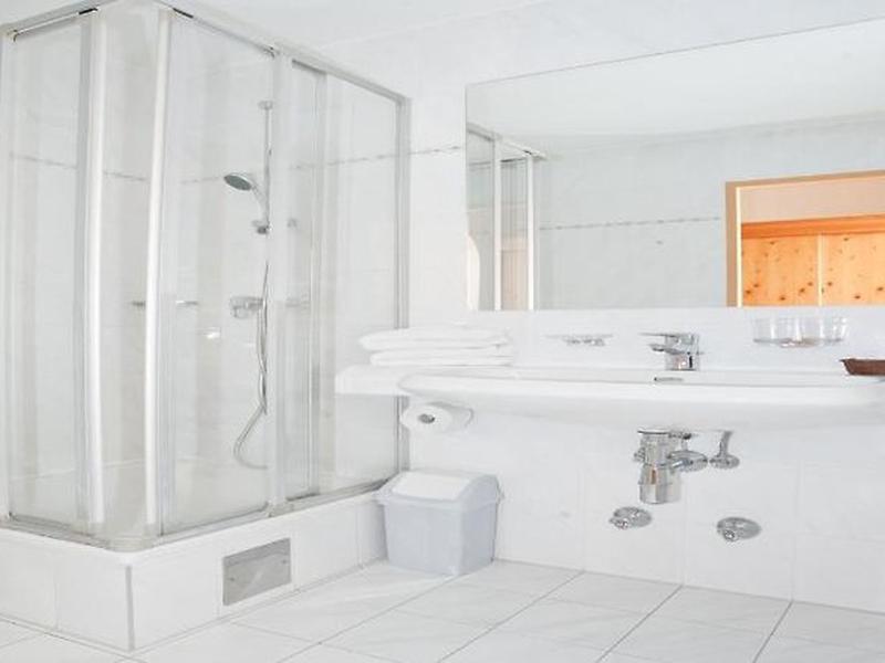 CF8315B3B15DDABBE10F9DE0AE07EC44