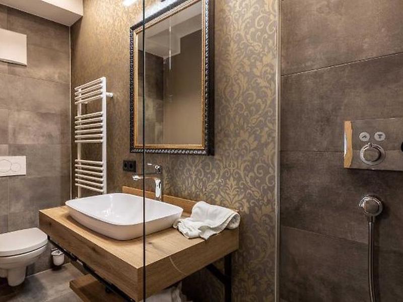 B2935A7766CF20DED042FF3D642C7BAF