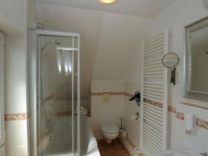 D3D3F410236F589F3285B69B5F544077