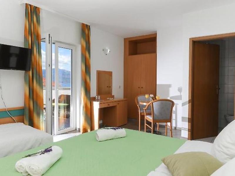 D216801F38548AB318133842C2C7F224