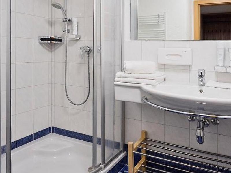 BEC921B1187749B10AEBF806408AFA9A