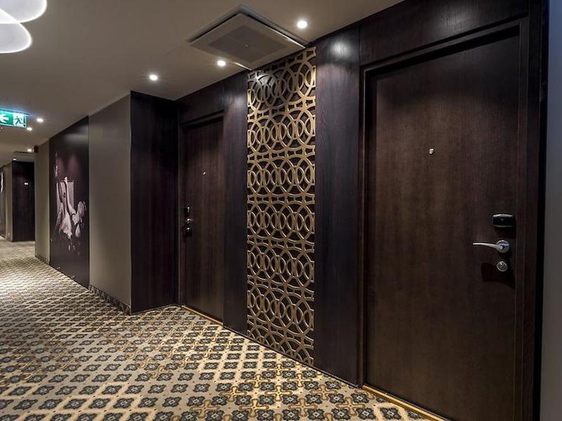 C56820A12F9F59842B2A3935AE8DE8D4