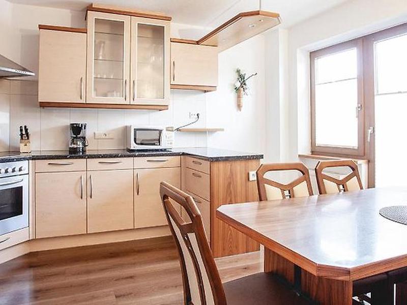 8431373AEFB13E1E71210875A1D888F2