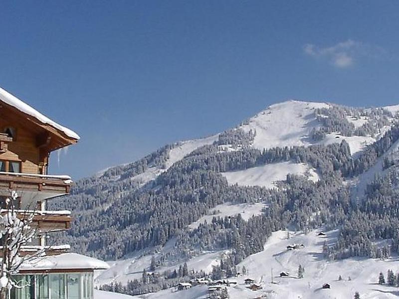 2E1771BEF00AECA6401D5D17FDAB8C3F