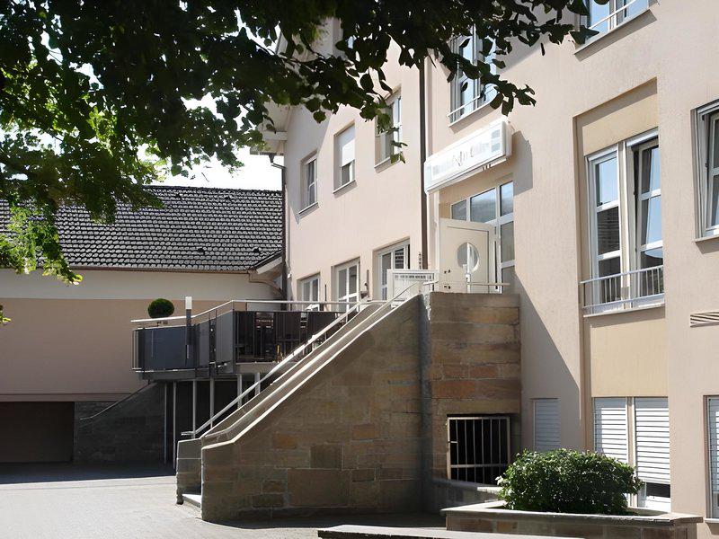 8A8933DCDECFE9848C885CFF58D8F776