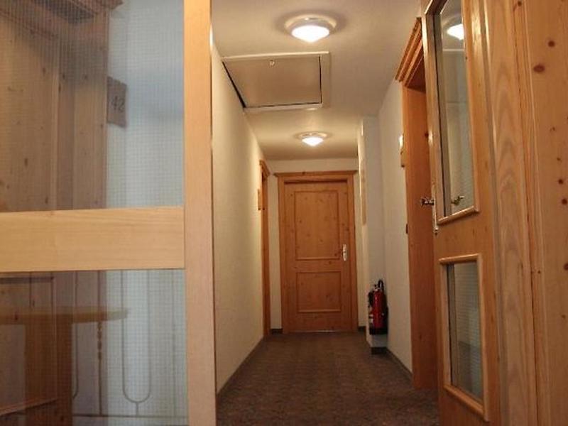 5CAEC4D933590B5C6E6E465DBBF51F54