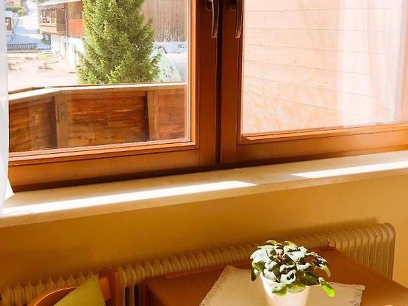 9B63B1403E891797F6EB69897B6C6AC6