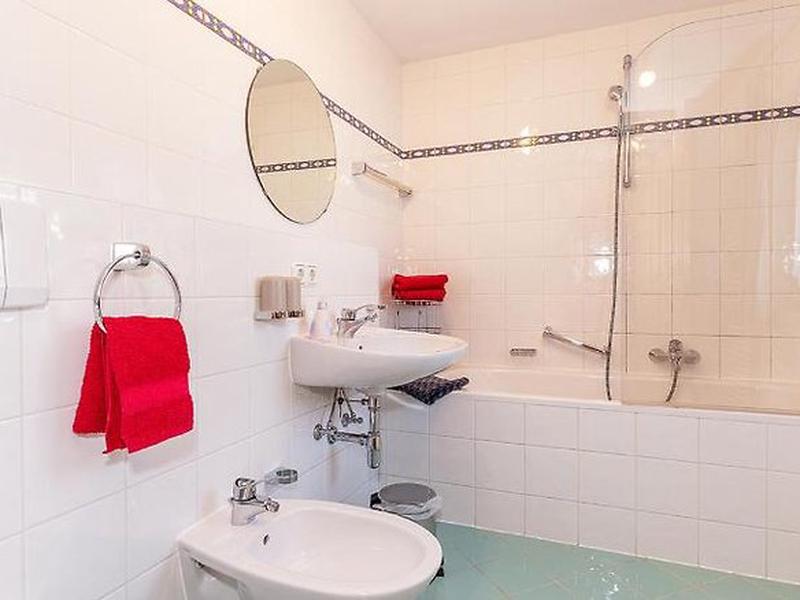 842F76CBEB794B1970510887BFB3ACB2