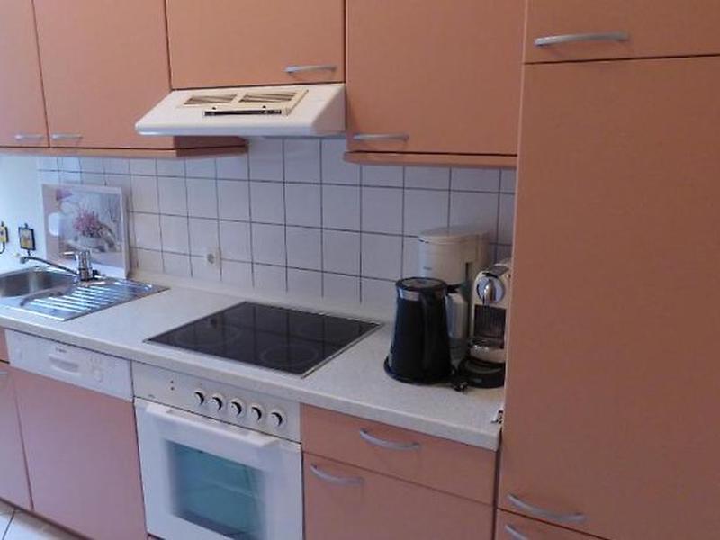 F4C61AC882E03A4FF72EFFBCA9F1FA27