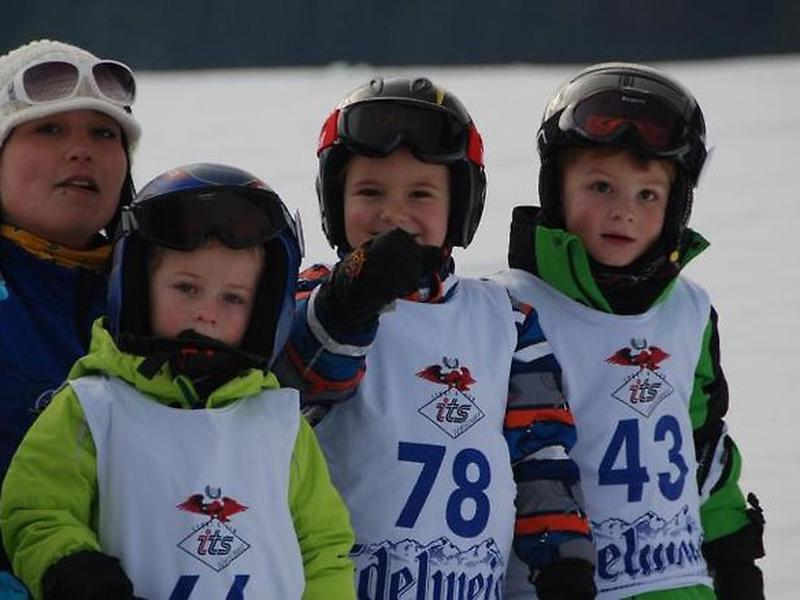 6F409A55778E1036C3DE931F5A7A16AE