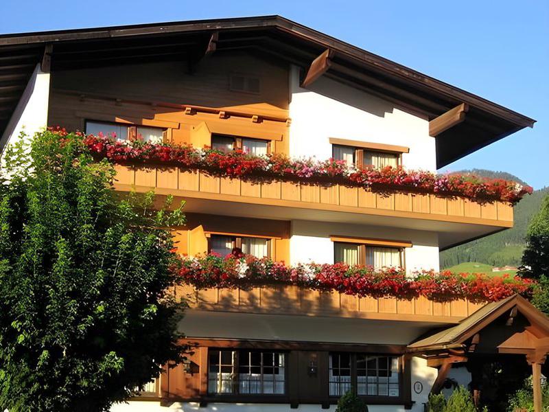 A15473A8D7AF43D9BB41ECB5D40BEE7E